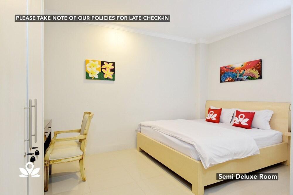 เกมัง อีเลเวน Hotel จาการ์ตา ภายนอก รูปภาพ