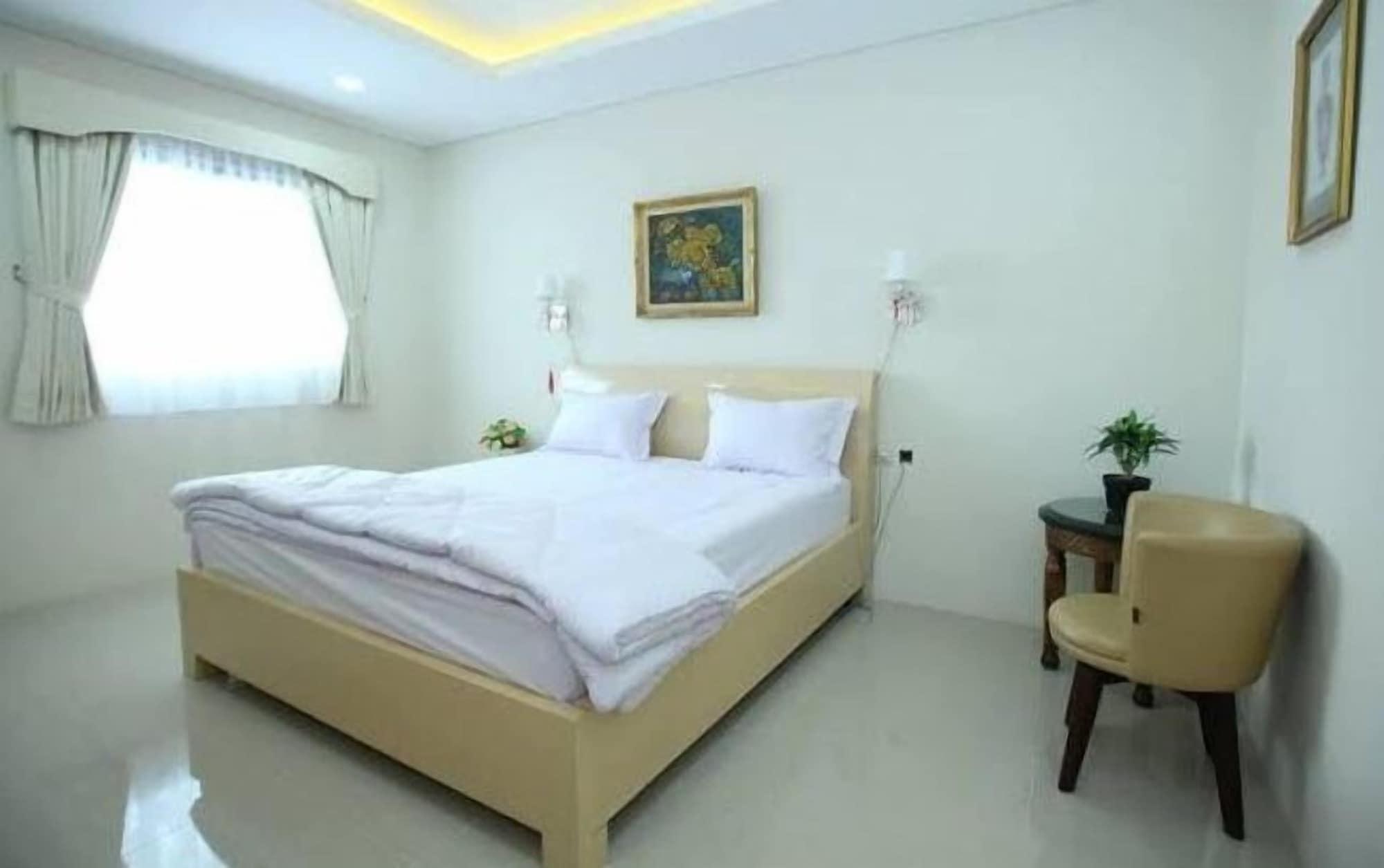 เกมัง อีเลเวน Hotel จาการ์ตา ภายนอก รูปภาพ