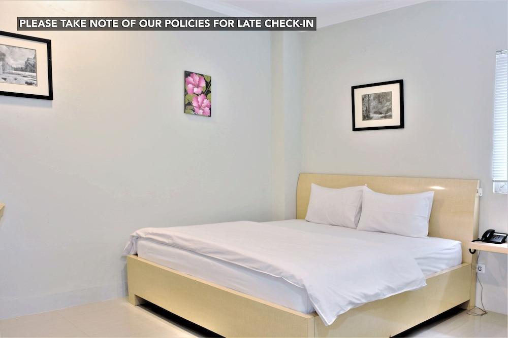 เกมัง อีเลเวน Hotel จาการ์ตา ภายนอก รูปภาพ