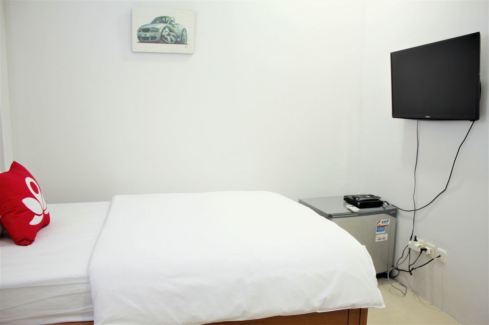 เกมัง อีเลเวน Hotel จาการ์ตา ภายนอก รูปภาพ